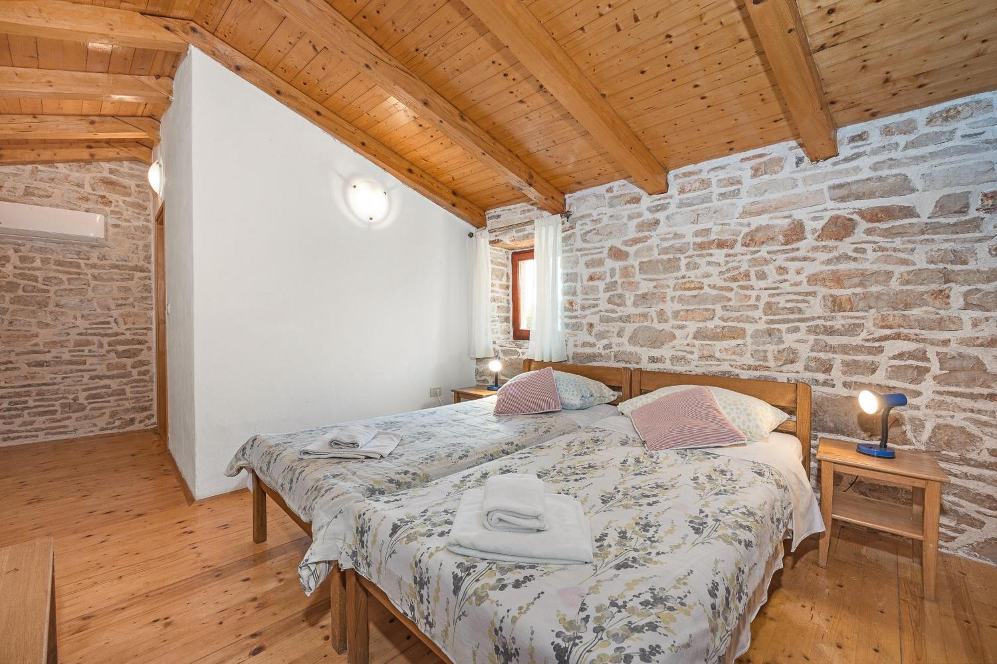 Villa Laura - Orihi Barban Екстериор снимка